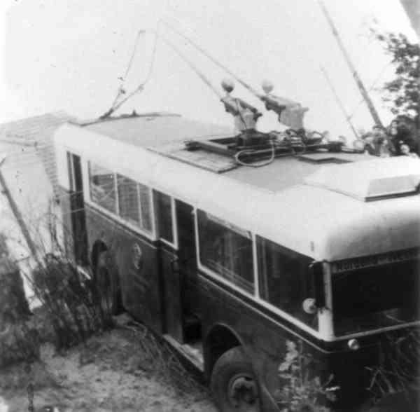 Ausgesonderter Obus Nr. 04(II) vom deutschen Typ Typ KEO 1 (Kriegseinheitsbus
Normgröße 1, Baujahr 1946)