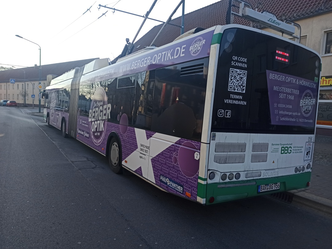 Gelenkobus Nr. 056 vom polnischen Typ Solaris Trollino 18 AC