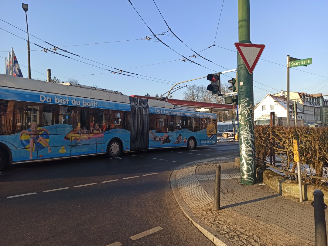 Schwerer Verkehrsunfall auf der Freienwalder Straße (B167)