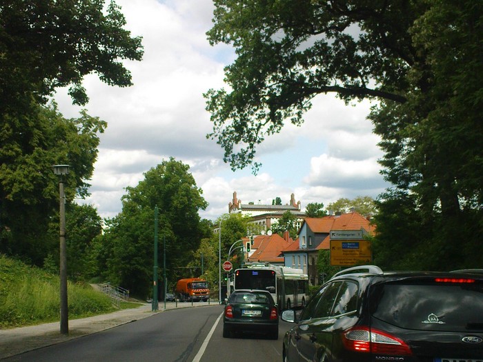 Gelenkobus 053 auf der Breiten Straße