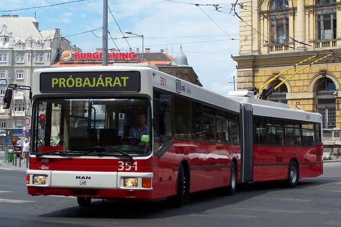 Former Eberswalde articulated trolleybus 036 of the Austrian type &Ouml;AF Gr&auml;f & Stift NGE 152 M17 in Budapest/H with the car no.351 at Keleti P&aacute;lyaudvar