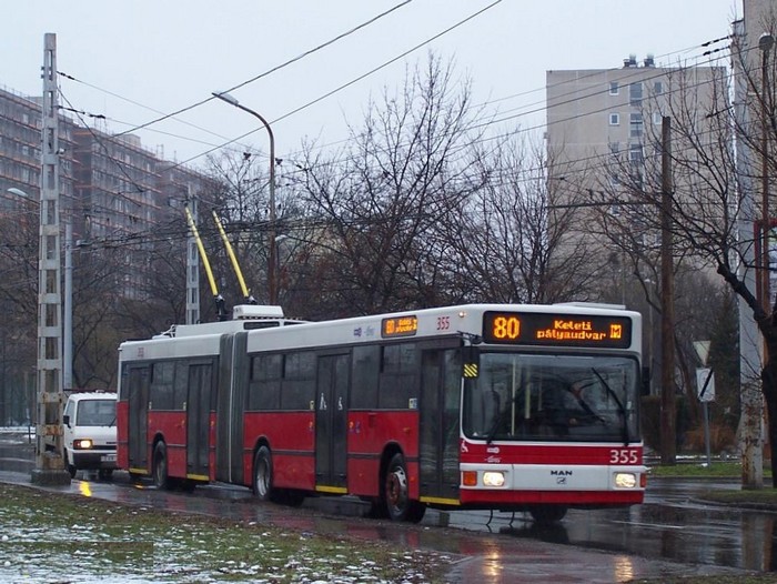 Former Eberswalde articulated trolleybus 030 of the Austrian type &Ouml;AF Gr&auml;f & Stift NGE 152 M17 in Budapest/H with the car no.355 on the Cserto utca